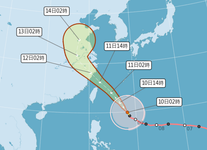 中颱巴威今天凌晨2時的中心位置在鵝鑾鼻的東南東方約800公里之處，以每小時22轉25公里速度，向北北西轉西北進行。 圖：中央氣象署提供
