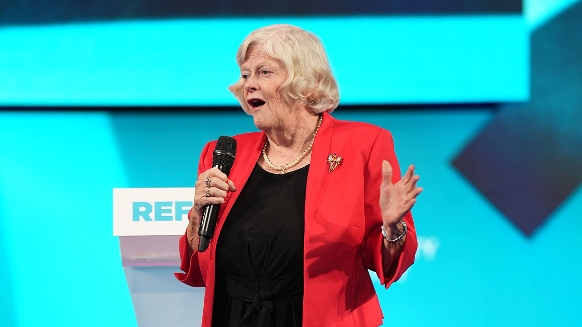 前英國政府內閣大臣威德科姆（ Ann Widdecombe ）在家中遇襲身亡，警方以掌握犯案男子。 圖：翻攝自@sentdefender