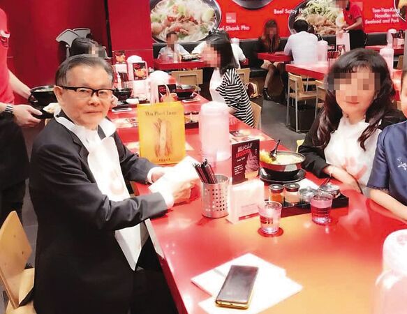 張俊宏（左）與黃姓女友（右）同居多年，資產都登記在黃的名下。 圖：翻攝張俊宏臉書