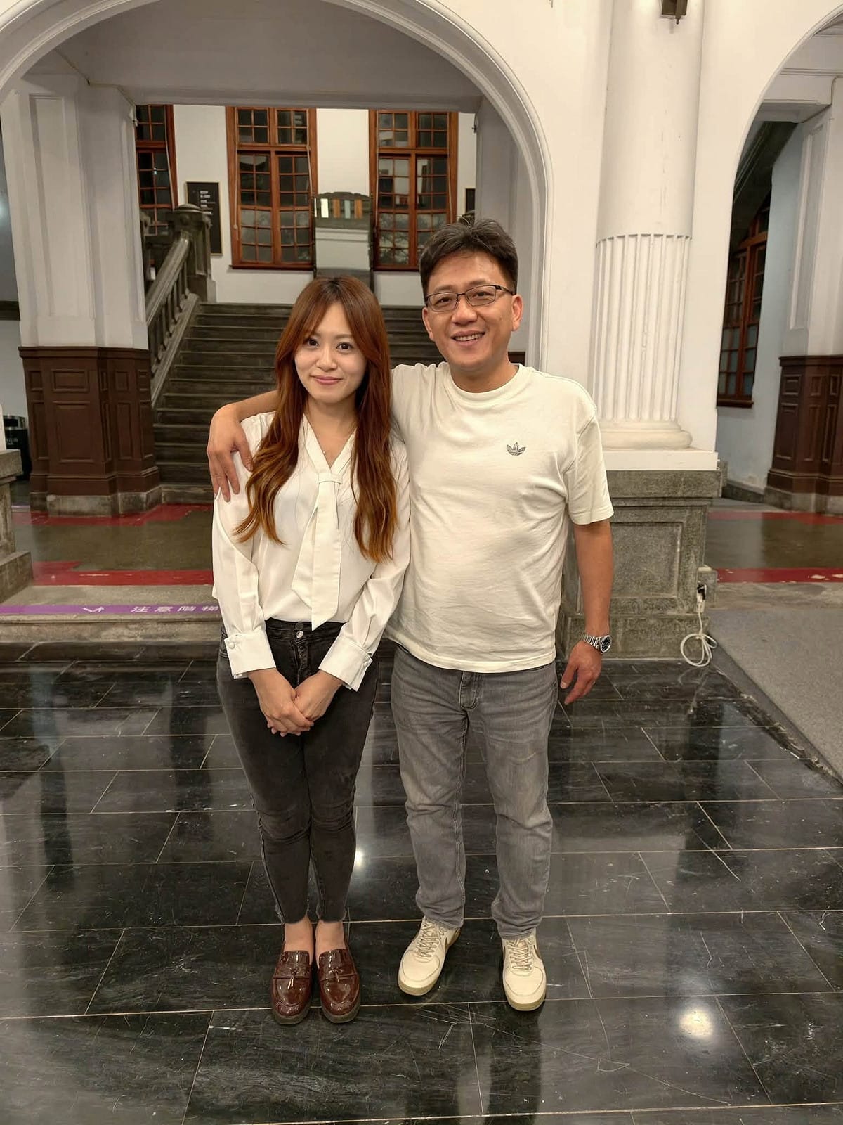 國民黨新竹市西區議員參選人呂孟侃宣布退選，交棒給小姨子、民眾黨籍的新竹市政府民政處長施淑婷。 圖：翻攝呂孟侃臉書