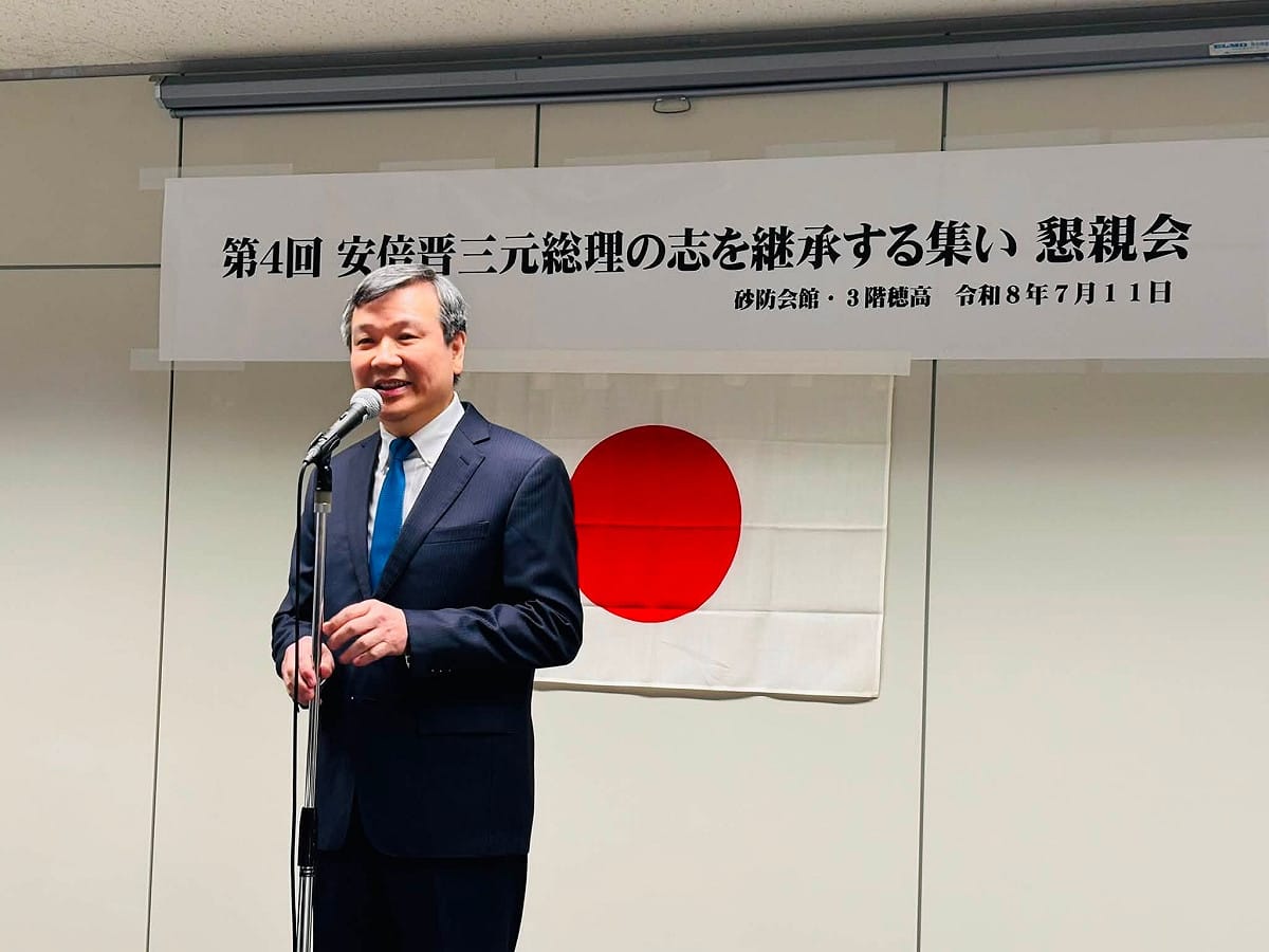 我國駐日代表李逸洋11日下午出席「第4屆繼承安倍晉三前首相遺志之會」，與日本首相高市早苗、已故前首相安倍晉三夫人安倍昭惠及多位日本政要同場。 圖：翻攝自李逸洋臉書
