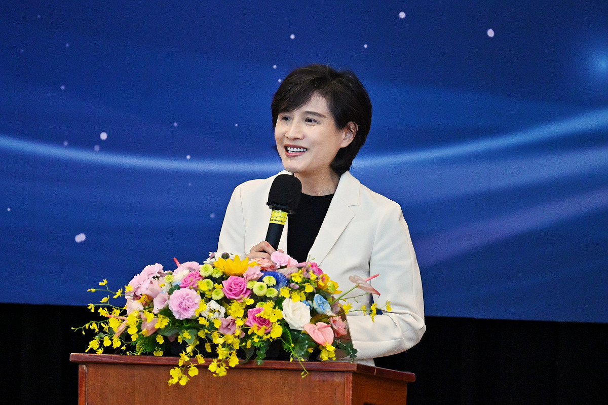 行政院鄭麗君副院長今（13）日代表卓榮泰院長出席「消除對婦女一切形式歧視公約（CEDAW）第5次國家報告國際審查會議」開幕式。 圖：行政院提供