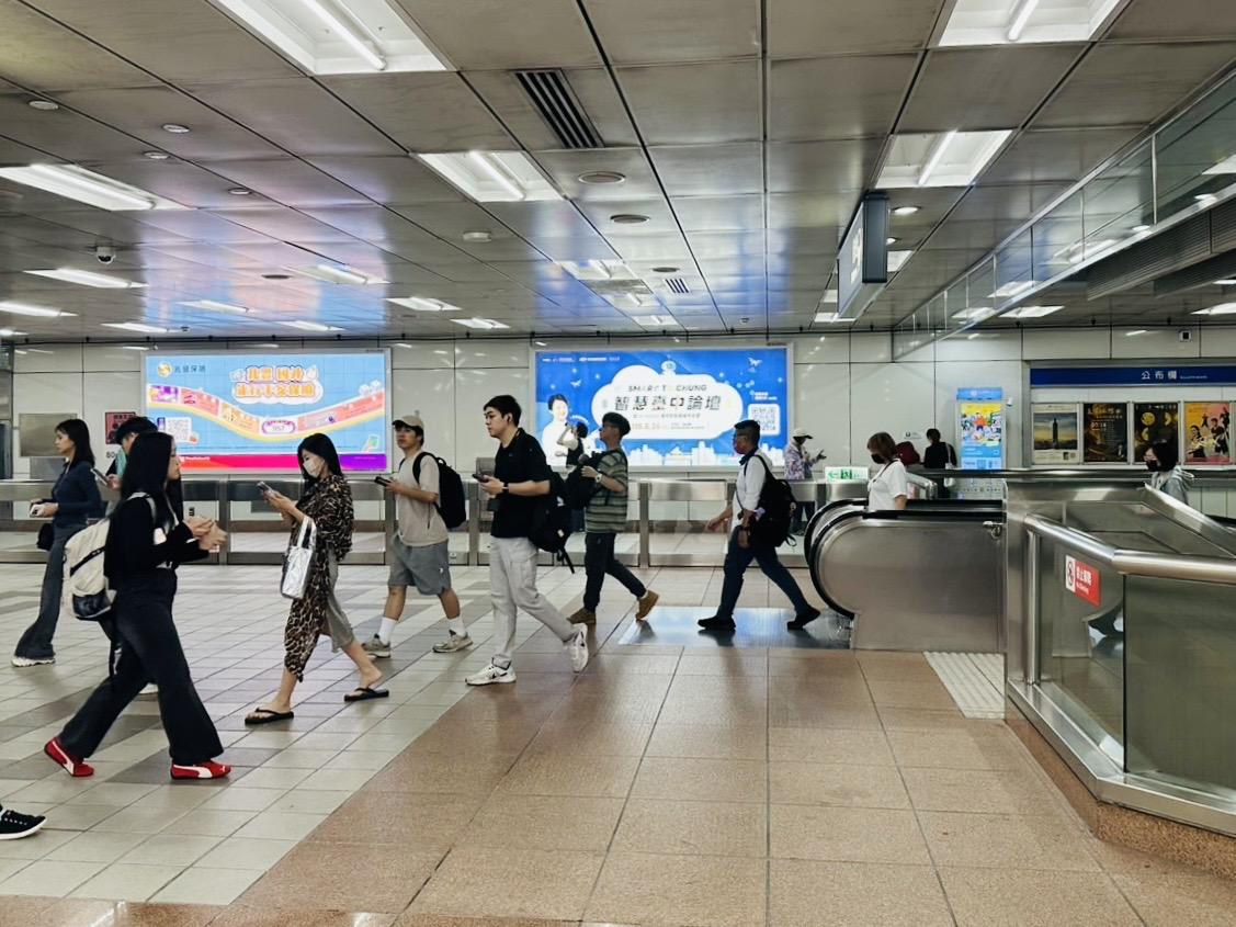 台中市政府希望能吸引北部的科技頂尖人才、上班族與學生，都能在通勤時看見台中的遠景，進而吸引各界於8月26日走訪台中、共襄盛舉。 圖：東海大學/提供