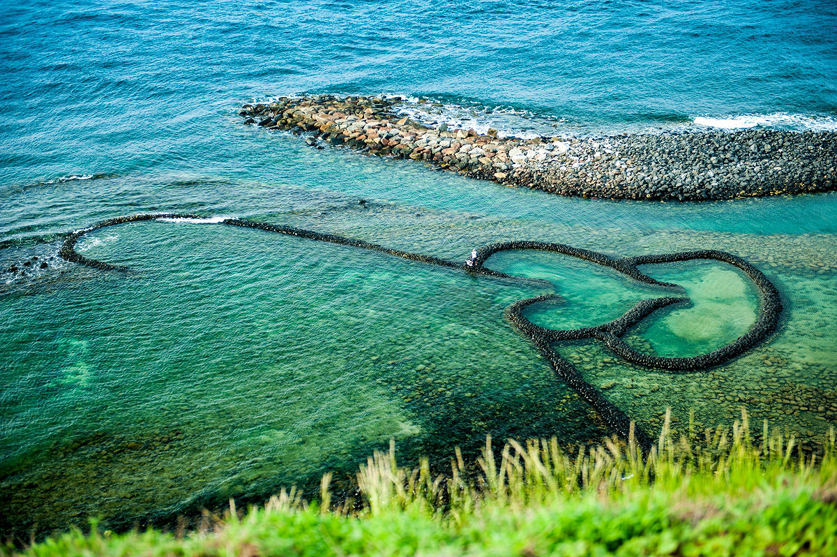 行程也規劃南海跳島之旅，前往七美及望安，欣賞湛藍海景與純樸漁村風光。 圖：台東縣政府／提供