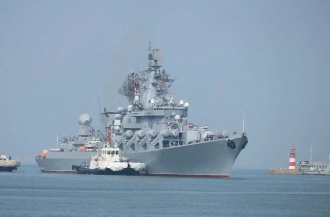 隨著參加中俄「海上聯合-2026」軍事演習的俄羅斯艦艇抵達中國青島，雙方參演艦艇編組陸續曝光。 圖:翻攝自軍武次位面