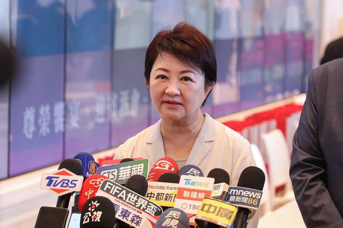 張育萌指出，盧秀燕大翻車，台糖在台南新營的「油品事業部」，是管理汽柴油和加油站，為了甩鍋，連汽柴油都可以硬拗成炒菜的油。 圖：台中市政府/提供（資料照）