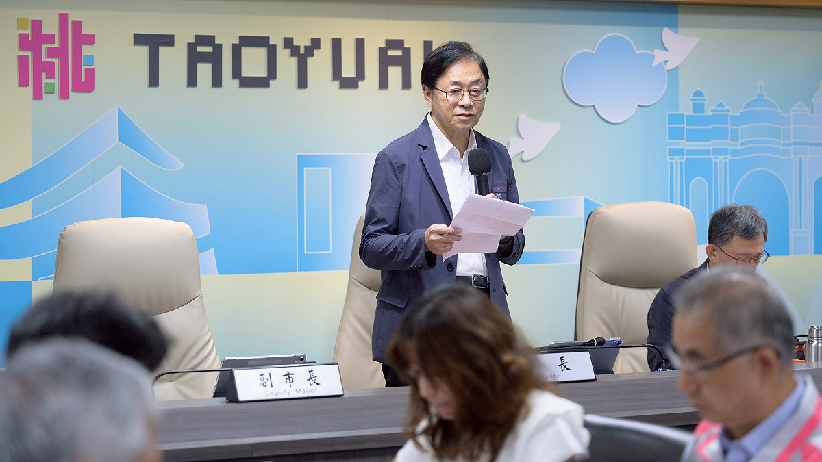 桃園市長張善政今（15）日主持市政會議。 圖：桃園市政府提供