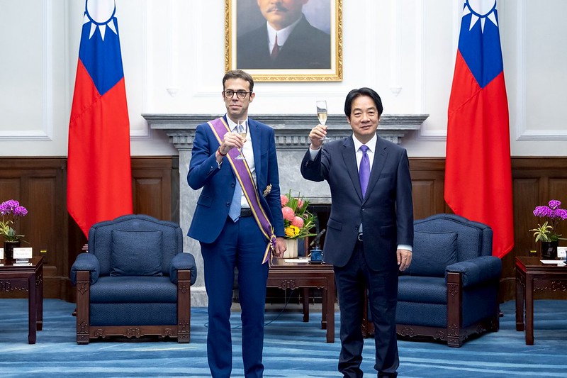 賴清德與法國在台協會主任龍燁（Franck Paris）。 圖：總統府提供