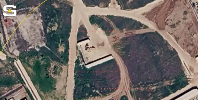 在伊朗無人機襲擊伊拉克庫爾德斯坦地區埃爾比勒國際機場後，美國「愛國者」防空導彈系統被摧毀，現場燒成一片焦黑。 圖 : 翻攝自Soaratlas.com