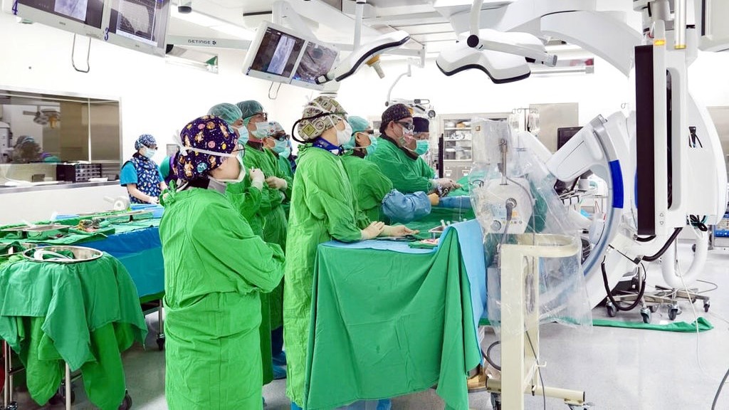 屏東榮總持續深耕癌症防治、特色醫療及病床量能擴充，115年正式升格區域醫院。 圖：屏東縣政府/提供