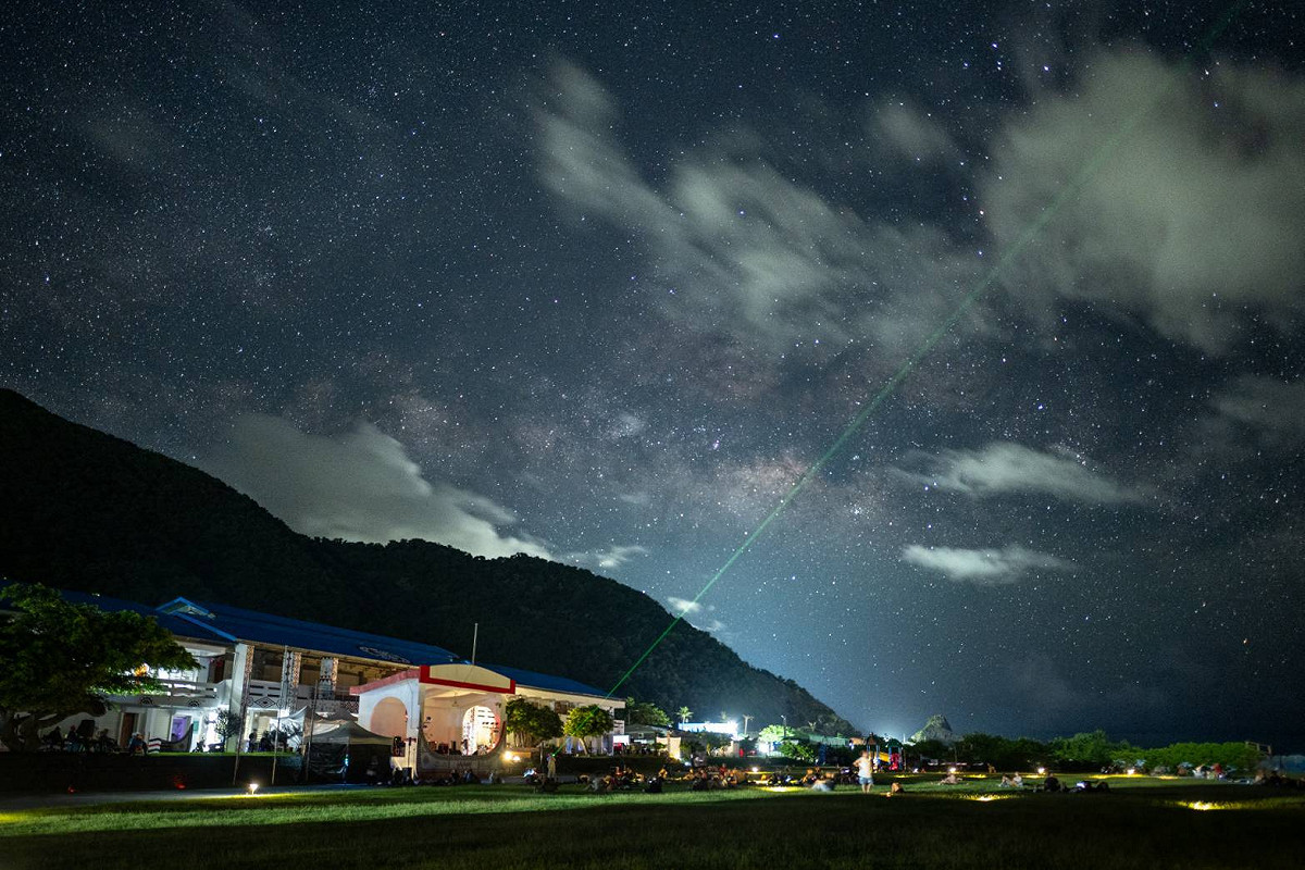 2026台東最美星空音樂體驗活動，將於明(18)日晚間7時至9時在蘭嶼鄉椰油國小舉行。 圖：台東觀光發展處／提供