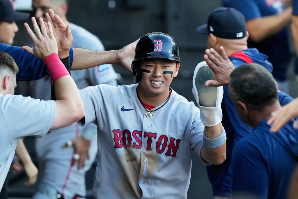 MLB波士頓紅襪隊台灣好手鄭宗哲（中）。（美聯社）