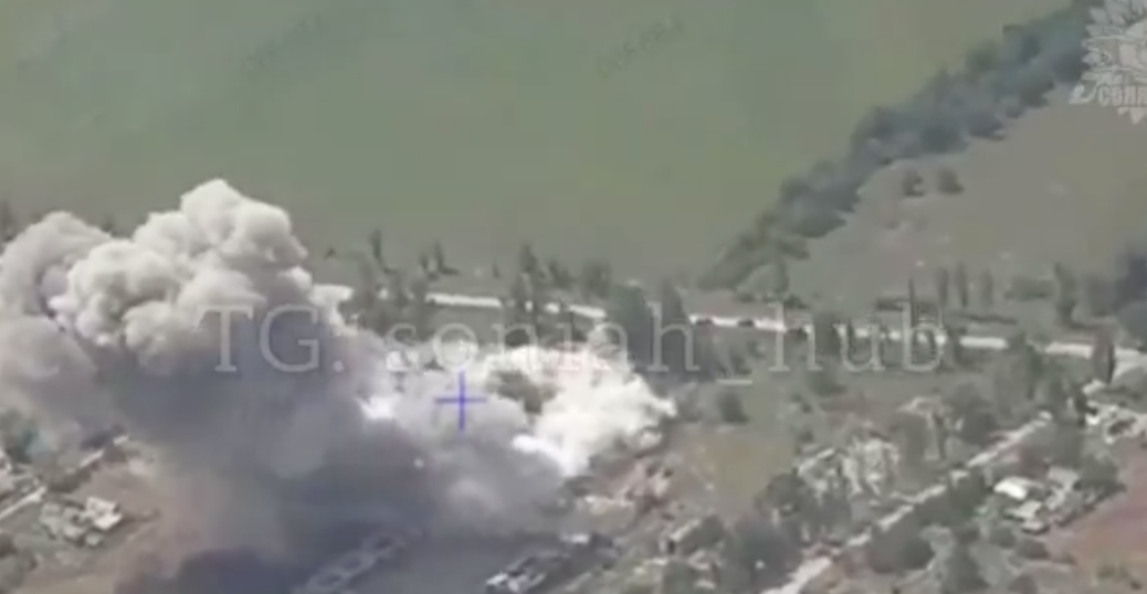 烏克蘭空軍一架 MiG-29 戰機使用精準導引炸彈，成功摧毀俄軍第 36 獨立摩托化步兵旅位於札波羅熱州的無人機操作指揮所。 圖：翻攝自 X NOELREPORTS