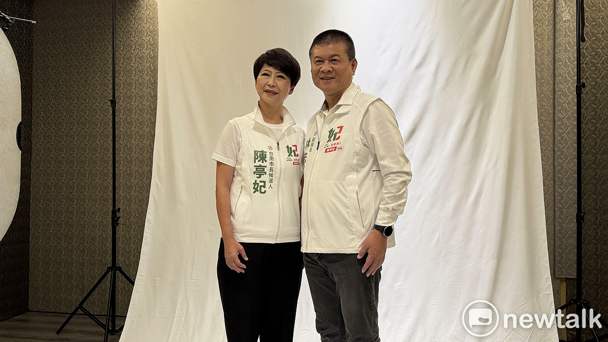 民進黨台南市長候選人陳亭妃與民進黨提名的台南市議員候選人齊聚完成拍攝競選宣傳照，象徵台南隊全面進入備戰狀態。拍攝現場氣氛熱烈。