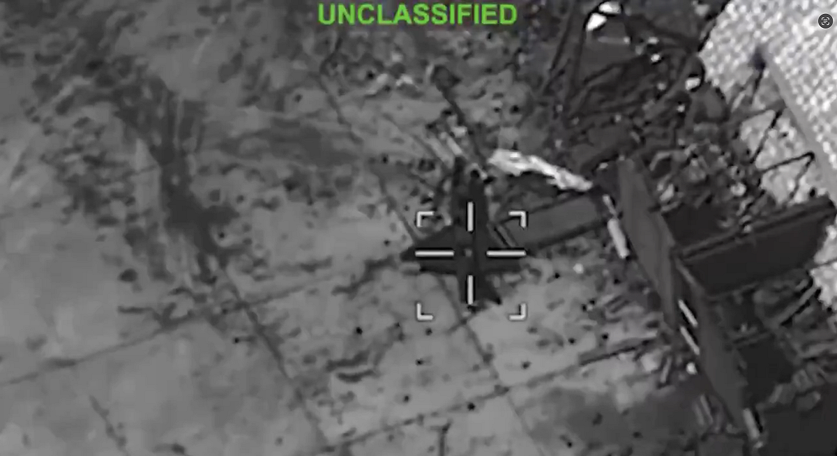美伊衝突持續升溫，美軍空襲伊朗多處軍事設施，德黑蘭則強硬揚言即使摧毀國土也不會讓敵軍占領。 圖：翻攝自 X @InsiderWire
