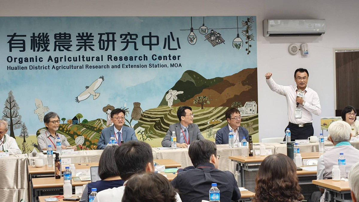 國內有機農業領域重要推動者於論壇交流建言。 圖：農業部／提供