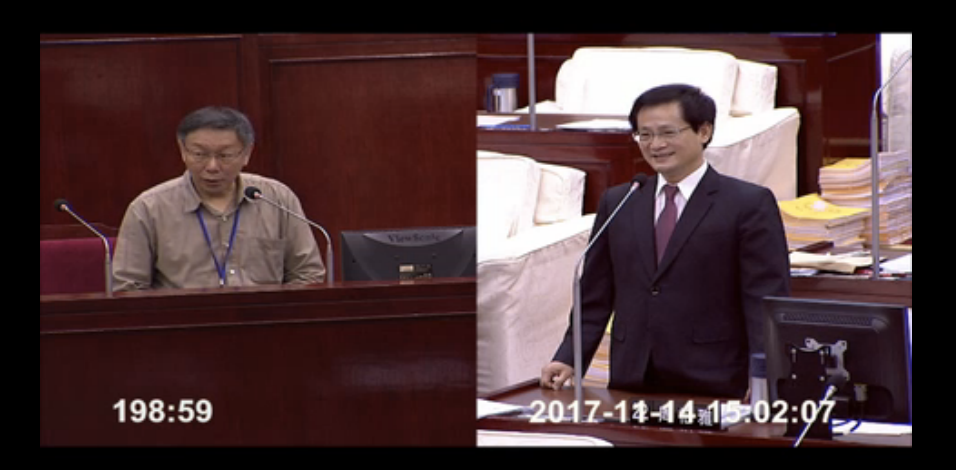 台北市長柯文哲（左）日前因雙城論壇講稿與民進黨議員周柏雅（右）言語交鋒。 圖：截自台北市議會直播影音