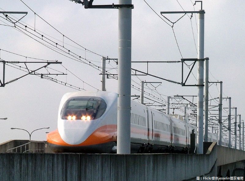 今（2）日晚間，高鐵北上晚間加開一班次。 圖：Flickr提供jesselin開放權限