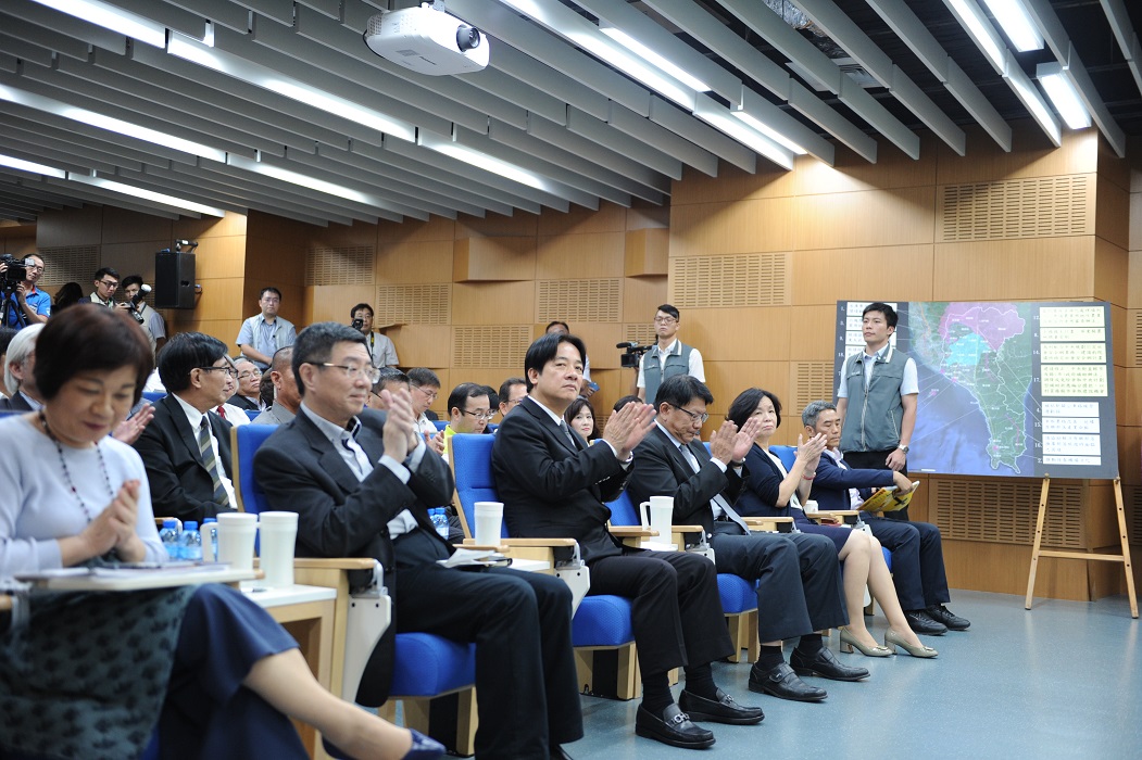 行政院長賴清德今（17）天下午開始率領行動內閣下鄉。 圖：行政院／提供