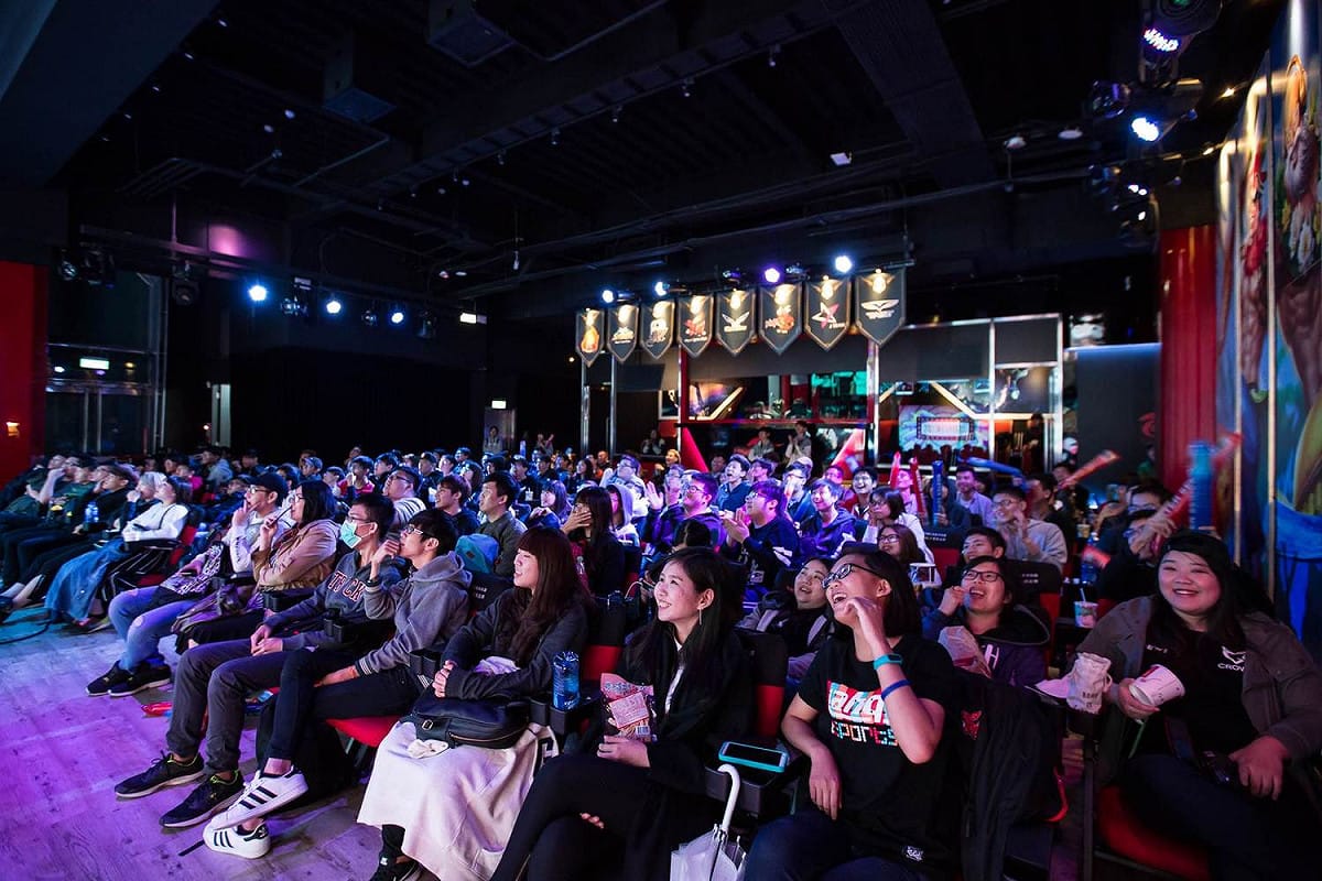 台上互動精彩，全場觀眾笑聲、掌聲不斷。 圖：Garena/提供