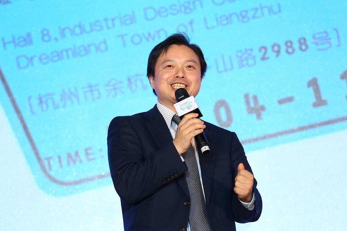 新星杯主辦單位翻翻動漫集團總裁沈浩熱衷推動漫畫產業逾十年，宣布將會持續擴大徵稿，歡迎全球華人踴躍參與。 圖 : 謝國安/提供