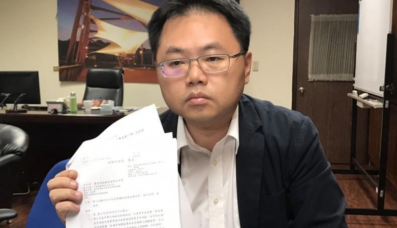 前高雄市海洋局長王端仁再度提出澄清，指他母親曾領過大樂透彩金，有銀行帳目可查。 圖：新頭殼資料照片