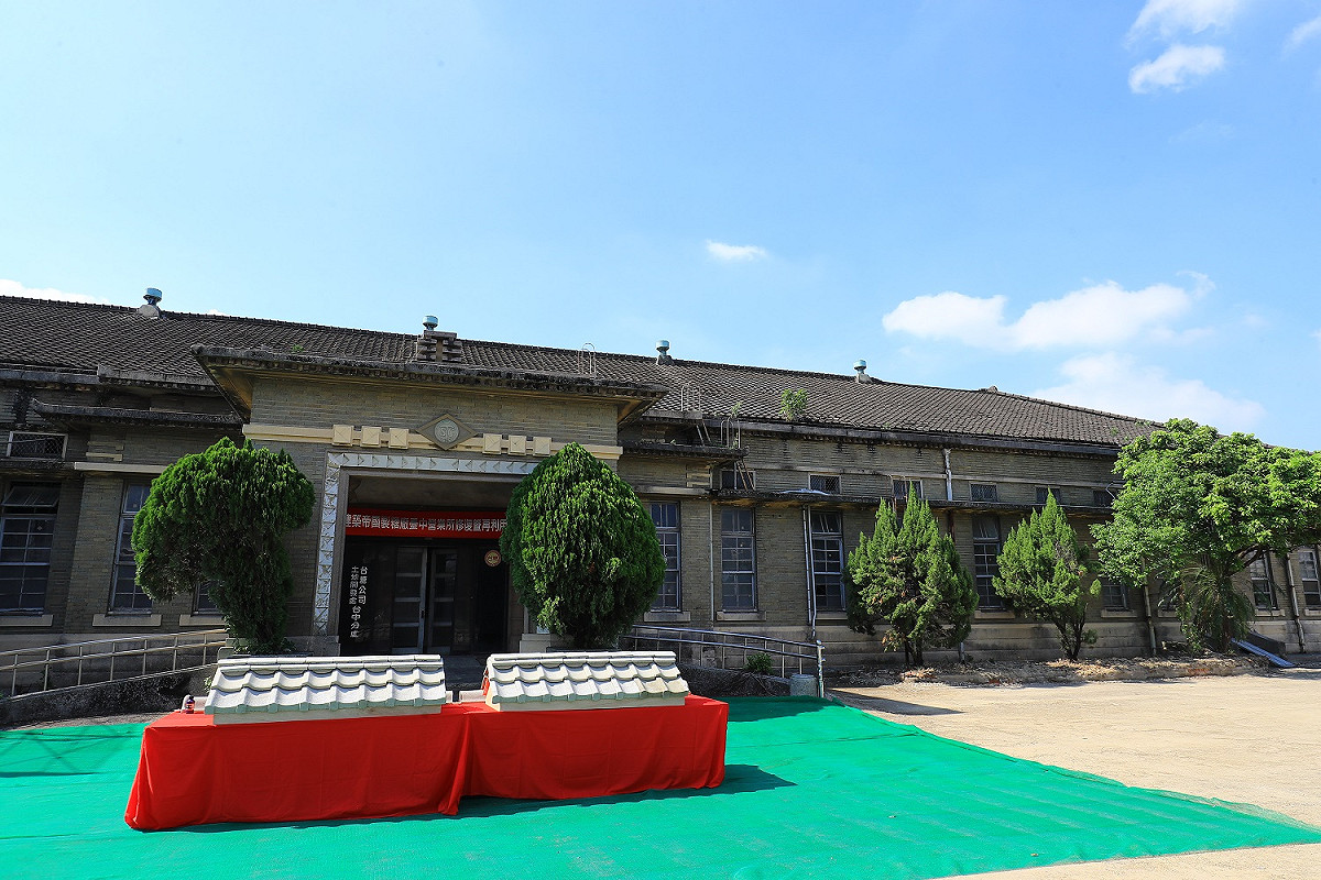 「帝國製糖廠台中營業所」今年8月底進行修復再利用工程，預計107年底完工。 圖：台中市政府提供