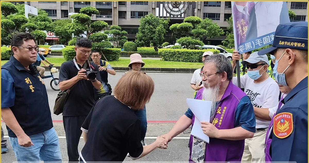「高雄反毒油，守護下一代」車隊遊行全程遭警方監控。 圖：司法改革黨/提供