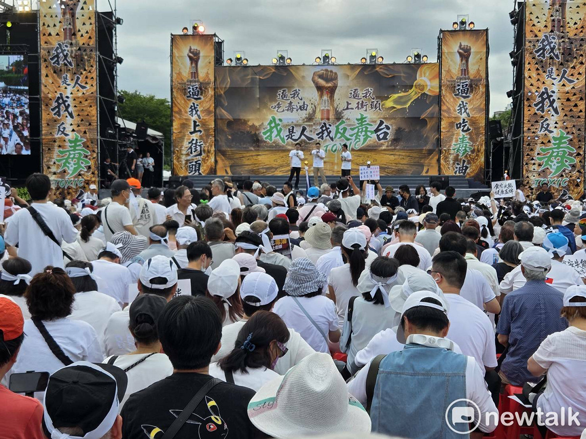 國民黨發起全台動員，讓凱道擠滿人潮。 圖：黃建豪/攝