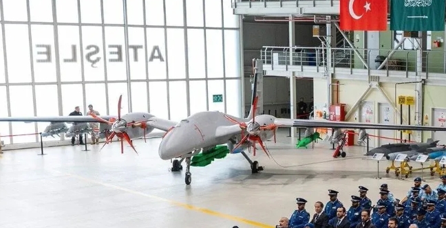 土耳其製造的Bayraktar Akıncı 無人機。 圖 : 翻攝自勝研集