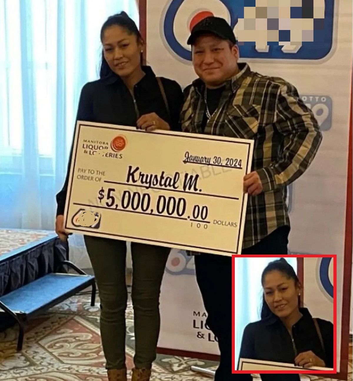 曾是情侶的加拿大男子坎貝爾（ Lawrence Campbell ）與麥凱共同手持彩券支票，卻在中獎後遭到女方斷崖式分手，獨吞獎金。 圖：翻攝自@akafaceUS