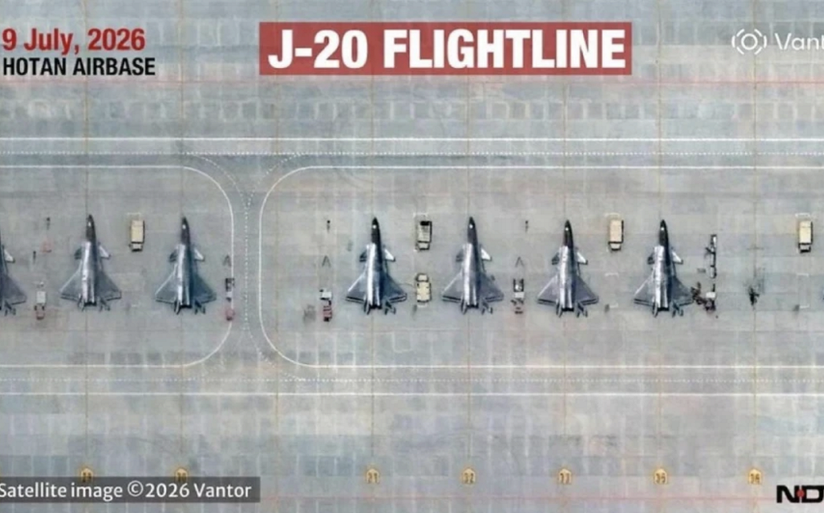 美衛星抓到12架殲-20進駐中印邊境! 新疆、西藏驚見第五代戰機集中部署