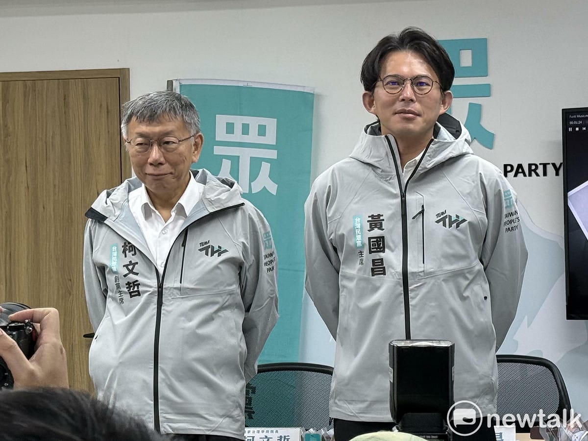 民眾黨創黨主席柯文哲、黨主席黃國昌。 圖：周煊惠 / 攝（資料照）