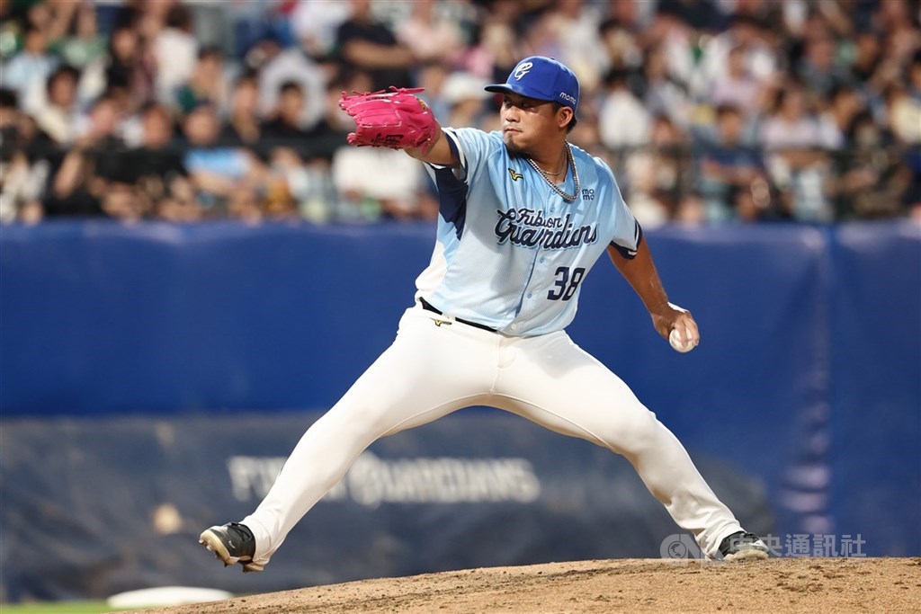 中職富邦悍將29日做出球員異動，投手林家勝下二軍、拉上左投李吳永勤（圖）。（中央社檔案照片）