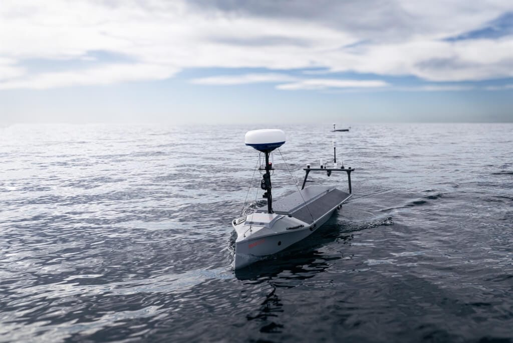 美商海洋科技公司Seasats旗下「光魚」（Lightfish）無人水面載具（USV）。 圖：取自facebook.com/Seasatellites