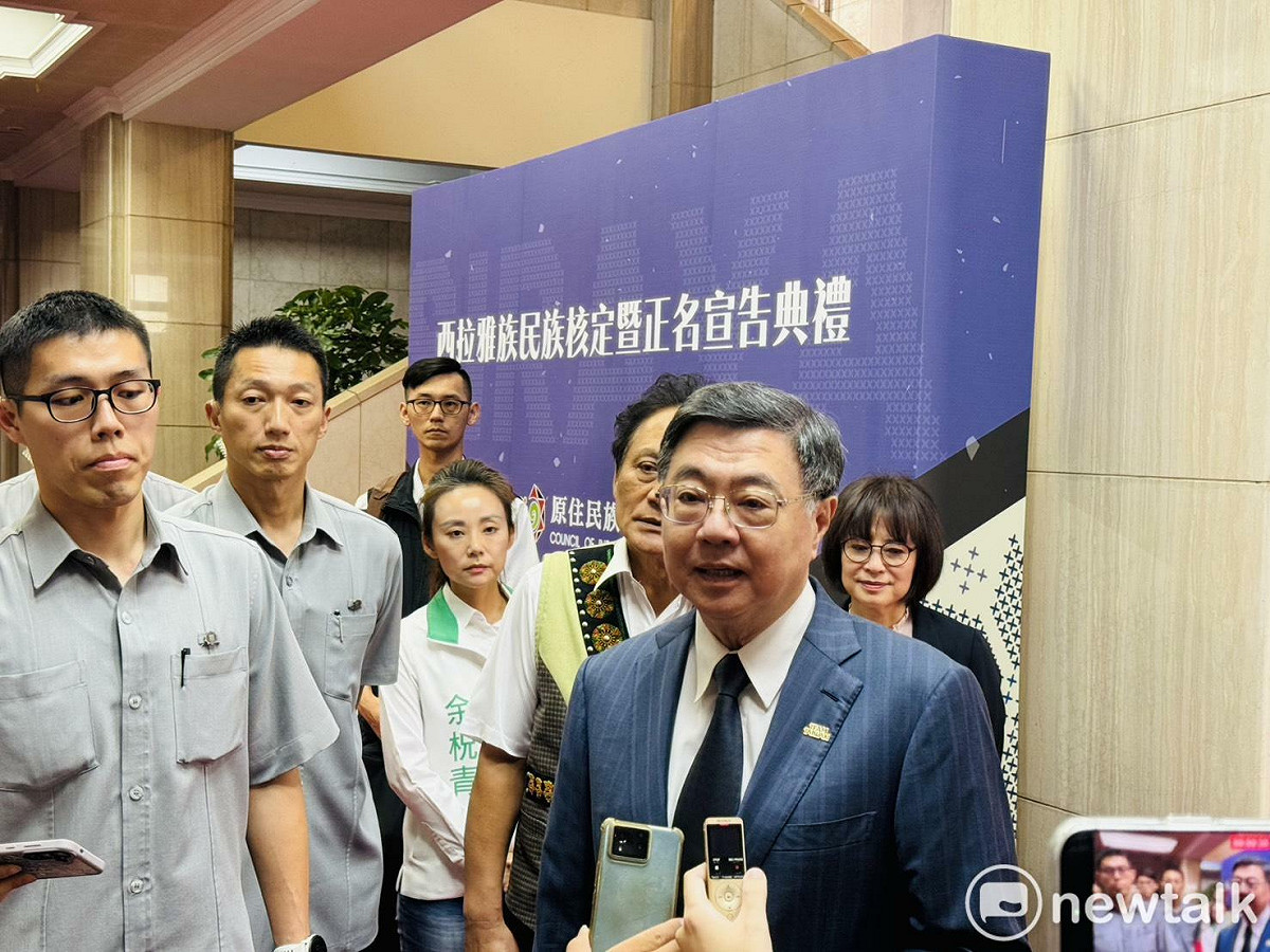 行政院長卓榮泰今（30）日出席「西拉雅族民族核定暨正名宣告典禮」前受訪。 圖：謝莉慧/攝