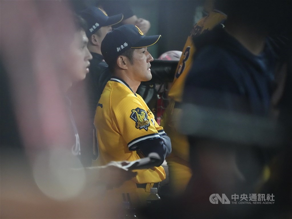 中職中信兄弟近期對戰味全龍隊12場吞11敗，總教練平野惠一（圖）表示，對戰劣勢不僅是龍隊，無論哪隊都需要拚盡全力。（中央社檔案照片）