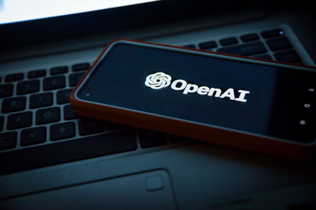 OpenAI針對即將推出的AI模型「Astra」暫停部分內部開發作業，並啟動安全防護機制。（圖取自Unsplash圖庫）