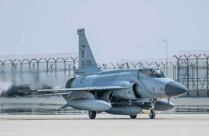 巴基斯坦製造的梟龍戰機。  圖 : 翻攝自軍武次位面