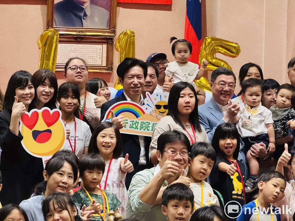 行政院長卓榮泰今（14）日出席行政院家庭日活動，包括秘書長張惇涵和發言人李慧芝均出席該活動，唯獨不見副院長鄭麗君。 圖：謝莉慧/攝