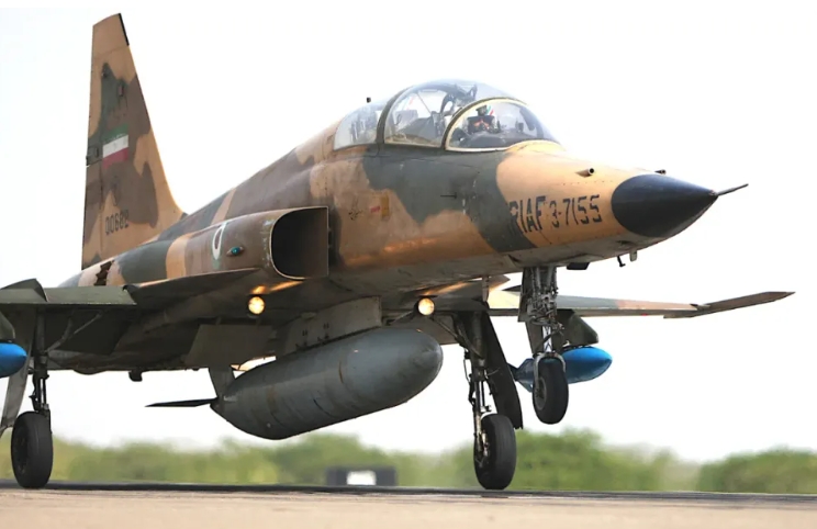 伊朗的F-5戰鬥機歷史可追溯至上世紀 70 年代巴列維王朝時期。 圖 : 翻攝自騰訊網