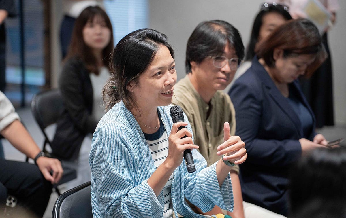 與會業者踴躍提問，針對數位遊牧友善標章申請及友善場域推動等議題與講者交流。 圖：高雄市青年局／提供