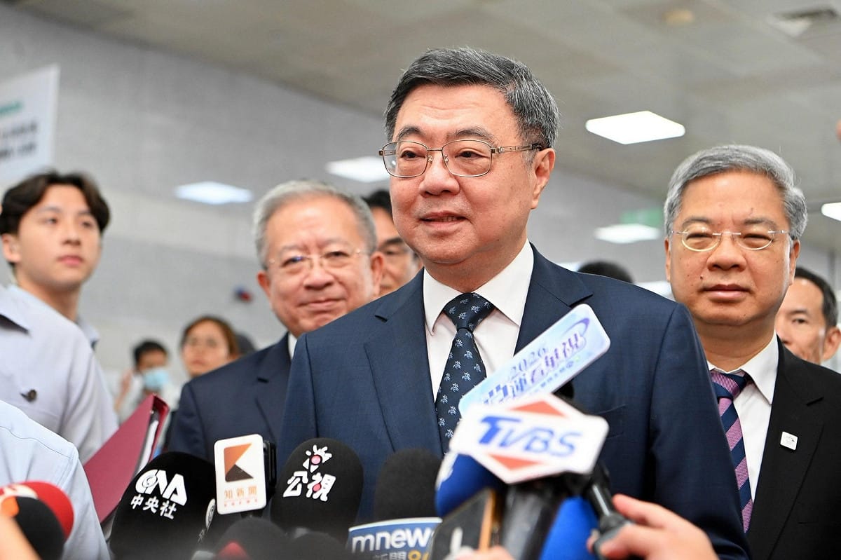 行政院長卓榮泰今（19）天上午出席「台灣機器人與智慧自動化展」暨「台北國際自動化工業大展」開幕典禮前受訪。 圖：行政院提供