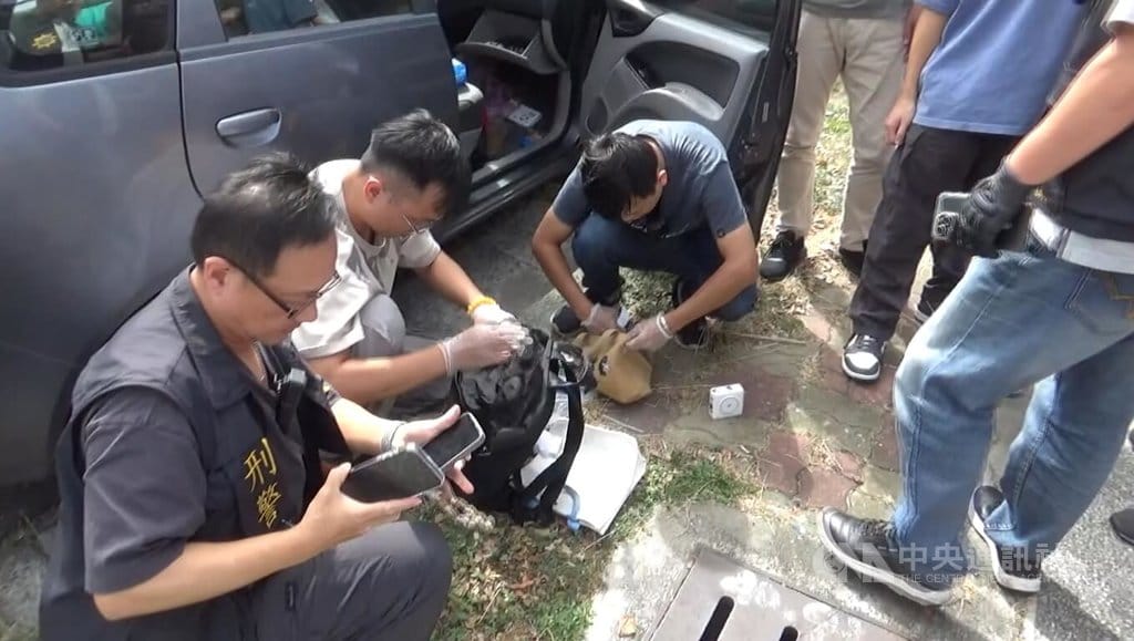 追查假投資詐騙逾1.3億元案 刑事局無人機陸空夾擊逮22嫌