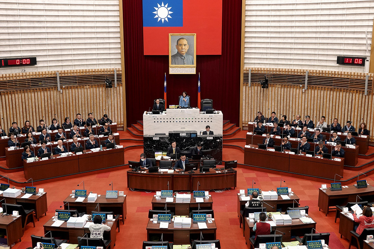 高雄市議會第4屆第8次定期大會登場。 圖：高雄市議會／提供