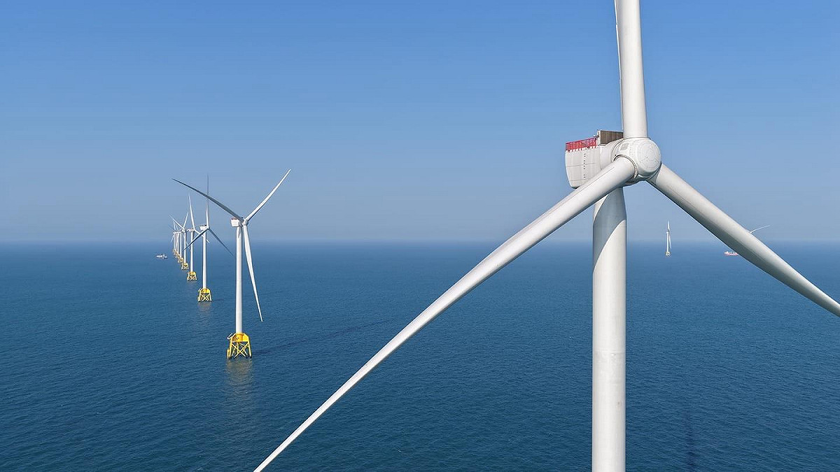 大彰化風機起火燒出通報疑問，專家指出，單機14MW未達20MW門檻。 圖：沃旭能源提供