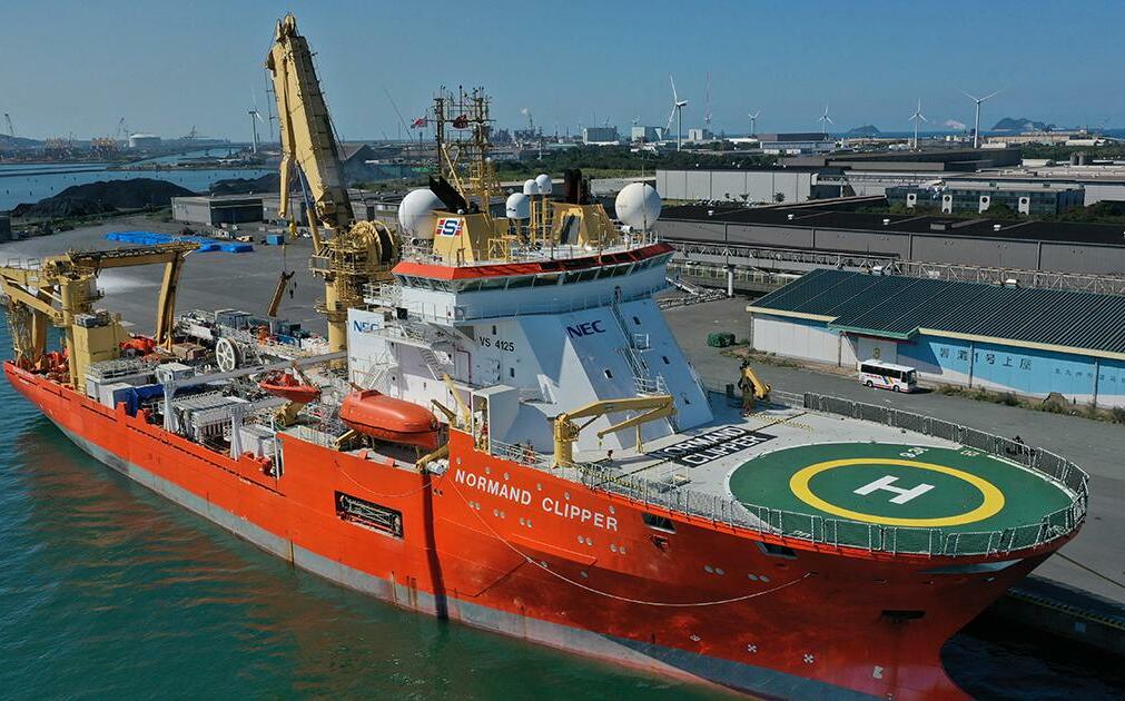 日經：日本擬投入6.3億美元 補助採購海底電纜鋪設船