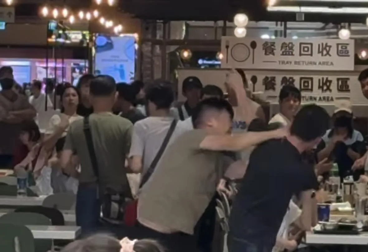 大巨蛋遠東Garden City美食街爆發流血衝突。 圖：翻攝自Threads