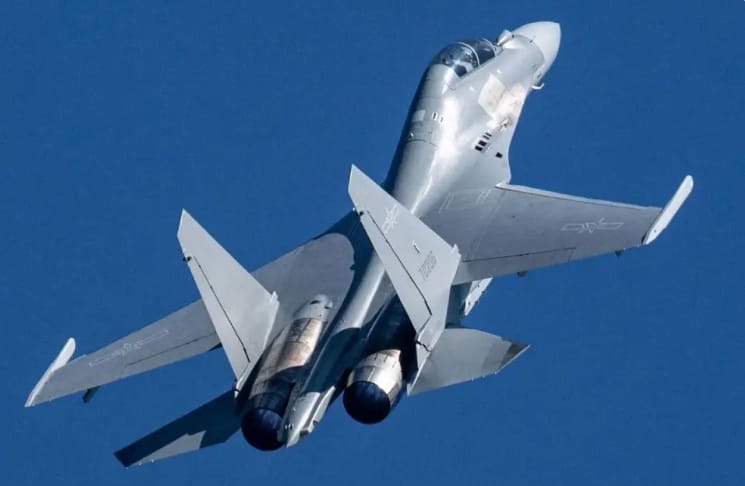 中國殲-16戰機。 圖 : 翻攝自零度 Military