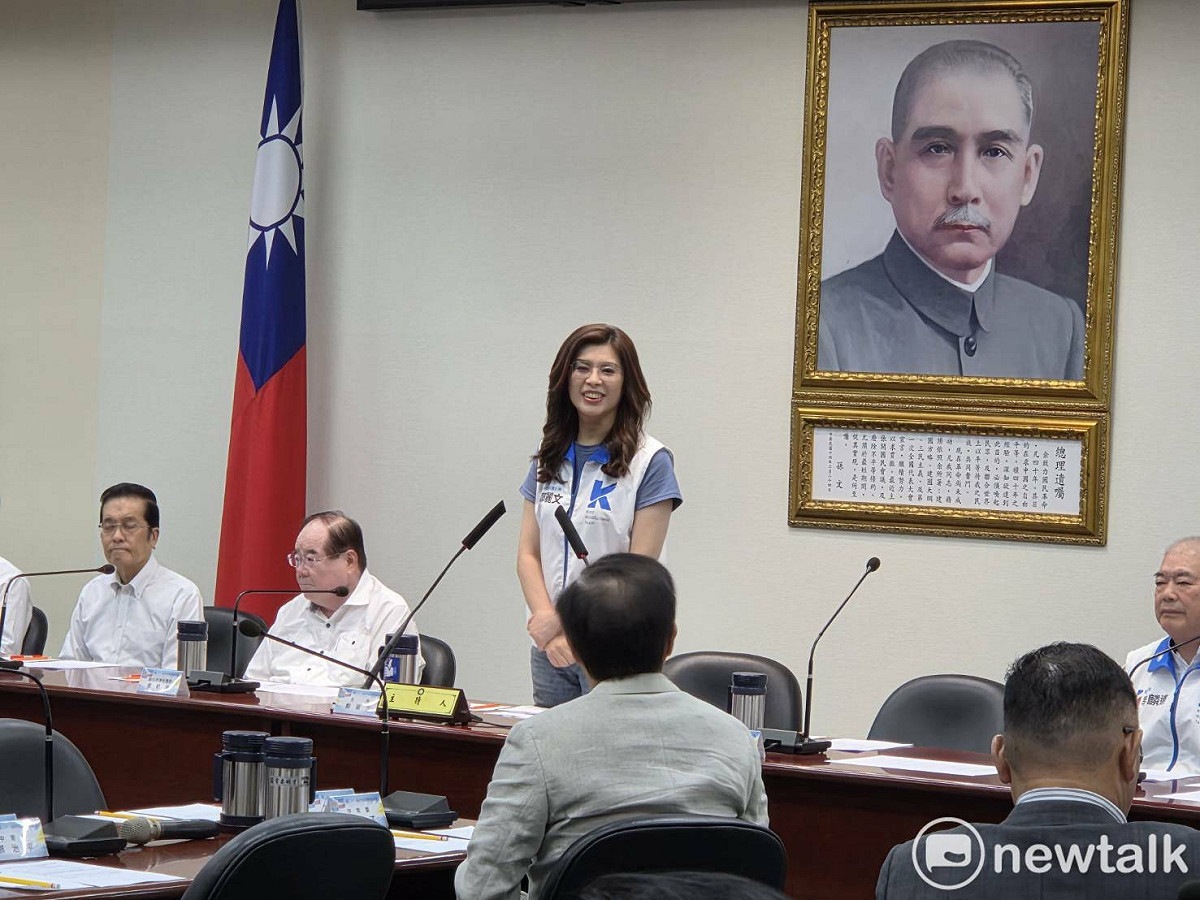 國民黨主席鄭麗文主持國民黨中常會。 圖：黃建豪/攝